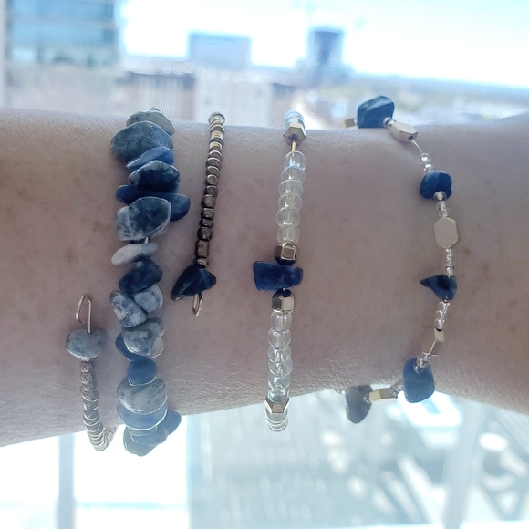 Sodalite Healing Bangles -3pack- Gold and Blue - Picture 5 of 7